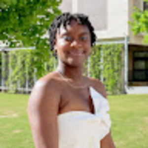 Meet your Posher, Liya